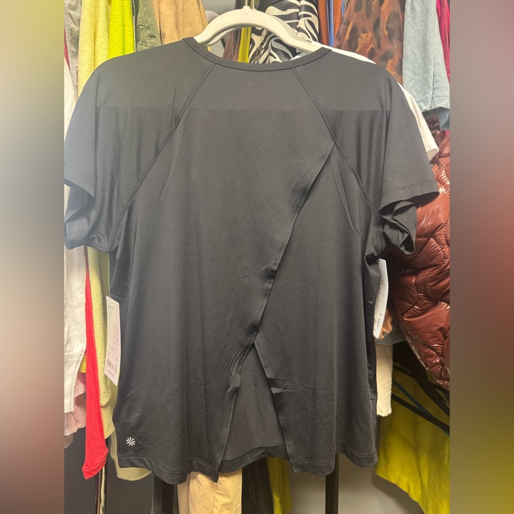 Athleta Solar UPF Tee in Black Size Med NWT Retail $59 - Picture 6 of 8